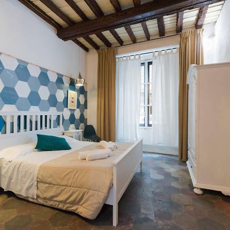 F4 - Santa Croce One Bedroom Flat 2 To 4 Guests Florence Exterior photo